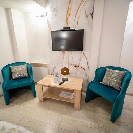 Apartmani Aleksandra U Centru Grada Kragujevac Eksteriør billede