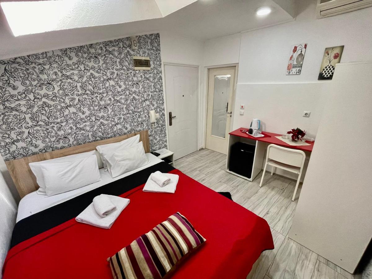 Apartmani Aleksandra U Centru Grada Kragujevac Eksteriør billede