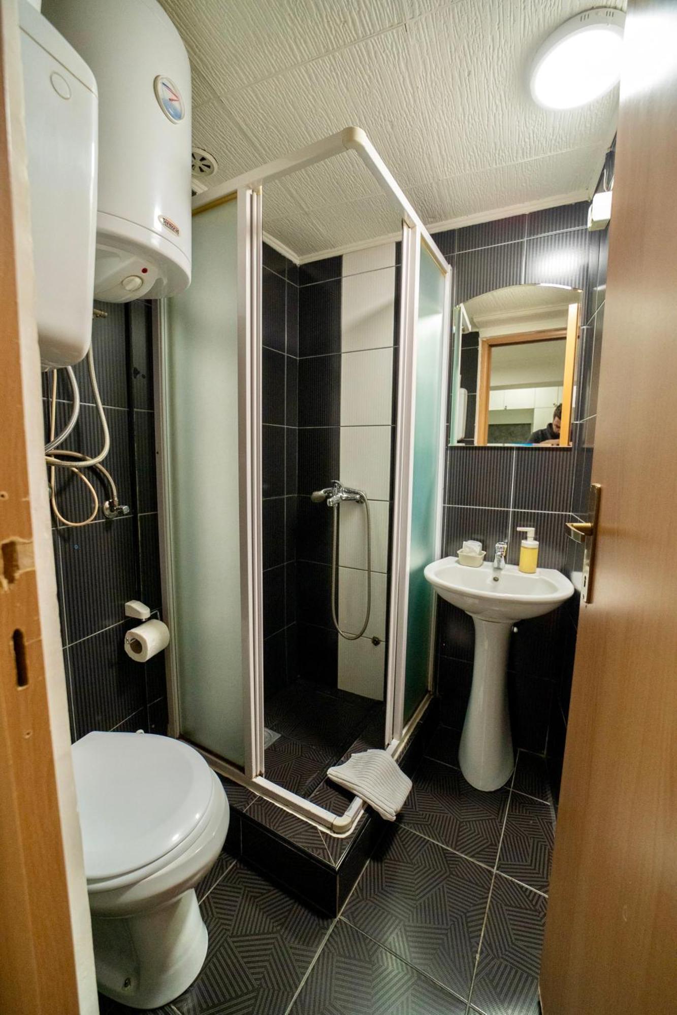 Apartmani Aleksandra U Centru Grada Kragujevac Eksteriør billede