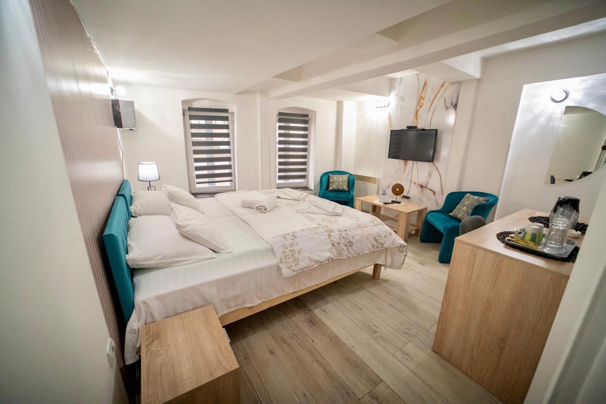 Apartmani Aleksandra U Centru Grada Kragujevac Eksteriør billede